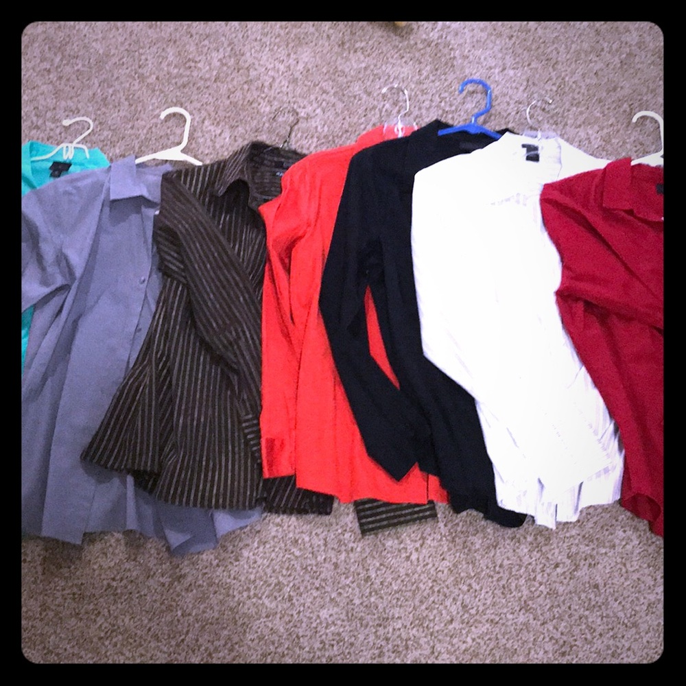 7 Collared buttons down tops!